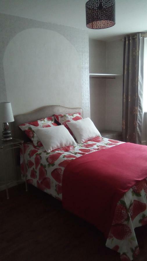 7042Douce Nuit Hotell Saint-Germain-Laval  Eksteriør bilde